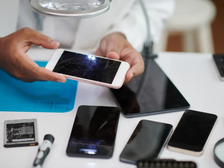 How Much Does Apple Charge to Replace a Screen?